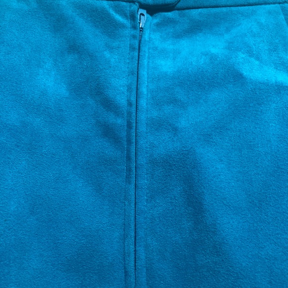 Vintage Adolph Schuman ultra suede skirt - Picture 5 of 7